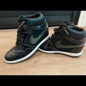 Nike Force Sky High Sneaker Wedge